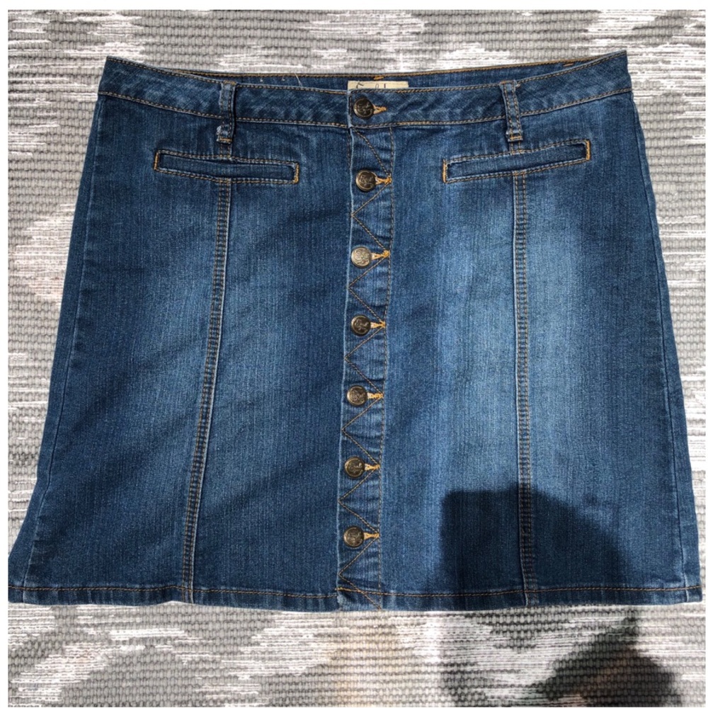 Denim skirt